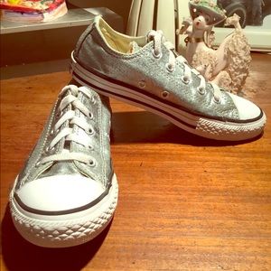 Converse Low Top Laceups